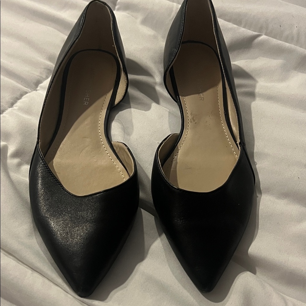 Marc Fisher black pointed toe flats 🖤